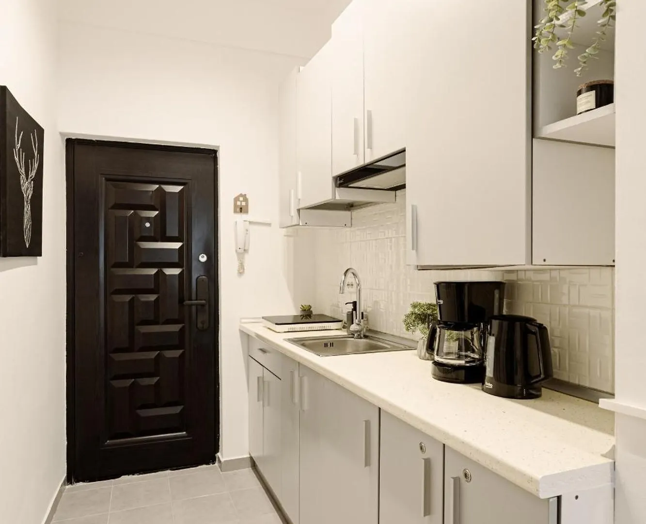 Heart Of Bucharest - Cozy Studios On Smardan Street 0*,  Romania
